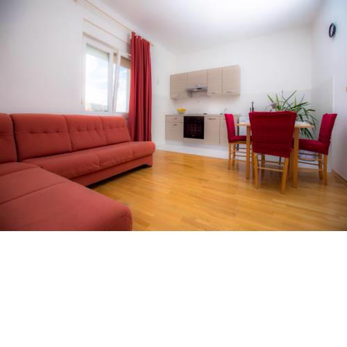 Apartment Fjaka