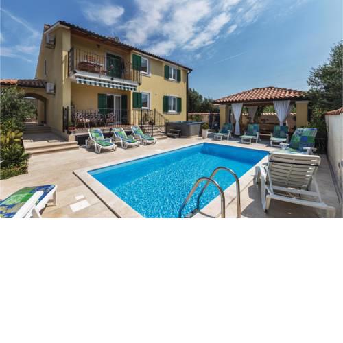 Apartment Fondole with Sea View 02