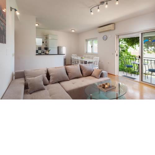 Apartment Galija