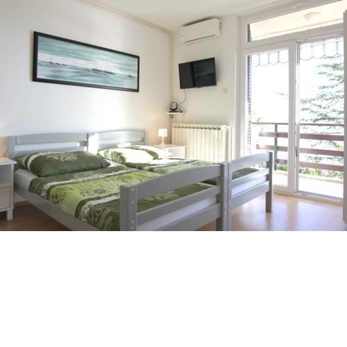Rona Apartment Gea