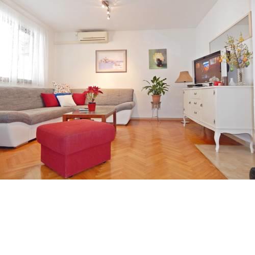 Apartment Gloria