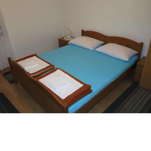 Apartment Gradac 14708c