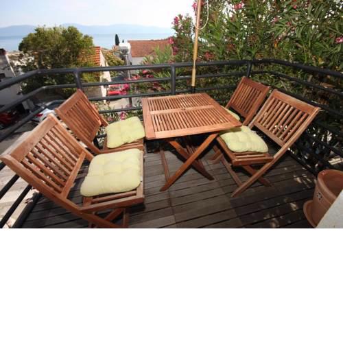 Apartment Gradac 6661a