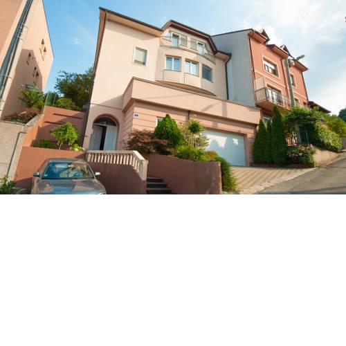 Apartment Green Hill