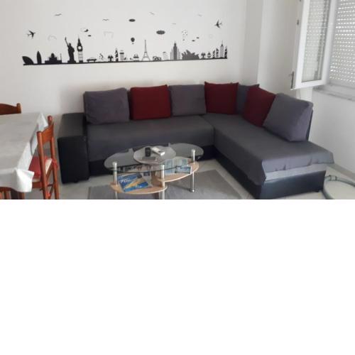 Apartment Green in Nin