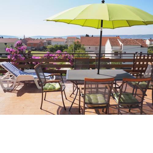 Apartment Green oasis by the sea