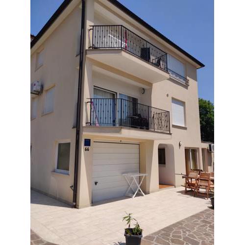 Apartment Greta,50 METERS TO THE BEACH