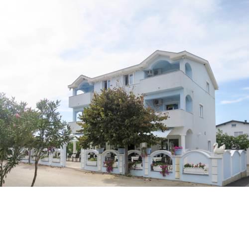 Apartment Haus Jadran (NIN120)