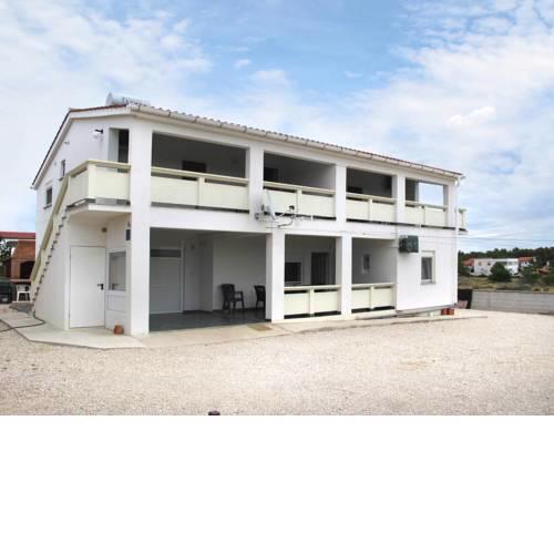 Apartment Haus Mira (VIR122)