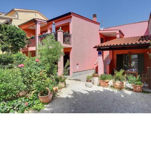 Apartment HOUSE MILAT