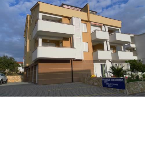 Apartment Hutter