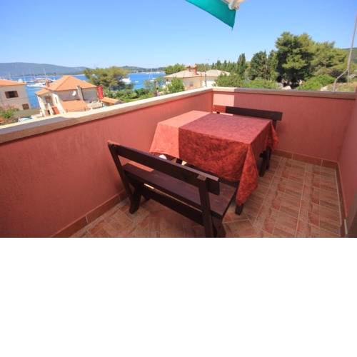 Apartment Ilovik 8069a