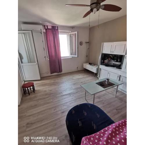 Apartment in a residential building in the center of Pag