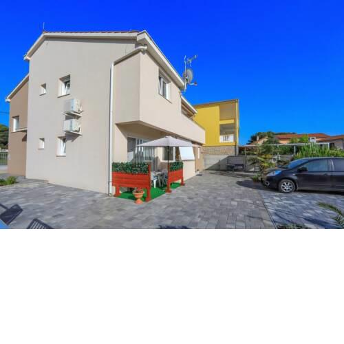 Apartment in Bibinje with sea view, terrace, air conditioning, WiFi (4875-2)