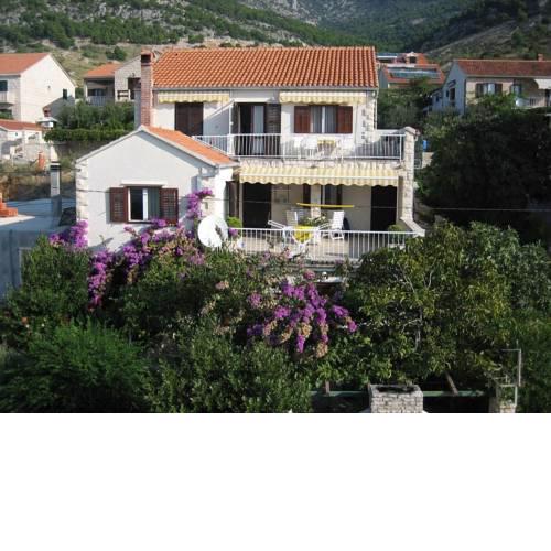 Apartment in Bol with Terrace, Air conditioning, WIFI, Washing machine (155-4)