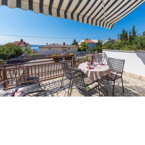 Apartment in Dramalj 5779