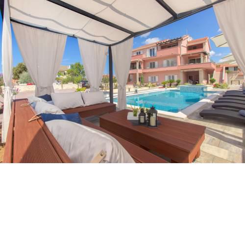 Apartment in Grebastica 7034