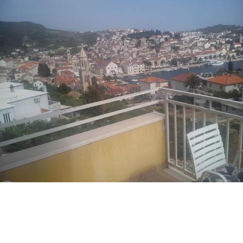 Apartment in Hvar town with sea view, balcony, air conditioning, Wi-Fi (3615-1)