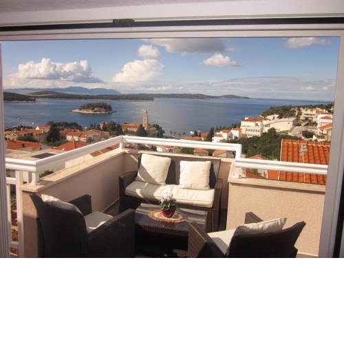 Apartment in Hvar town with sea view, terrace, air conditioning, Wi-Fi (3666-4)