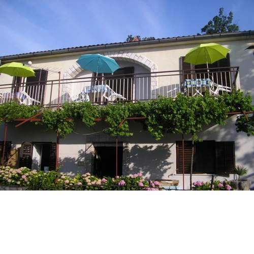 Apartment in Ičići with sea view, terrace, Wi-Fi (4870-3)