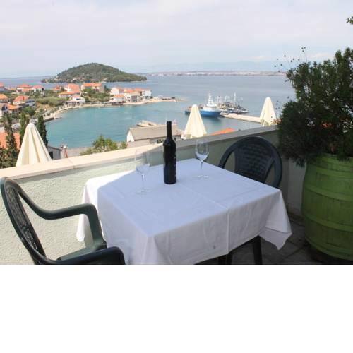 Apartment in Kali with sea view, balcony, air conditioning, Wi-Fi (4566-1)