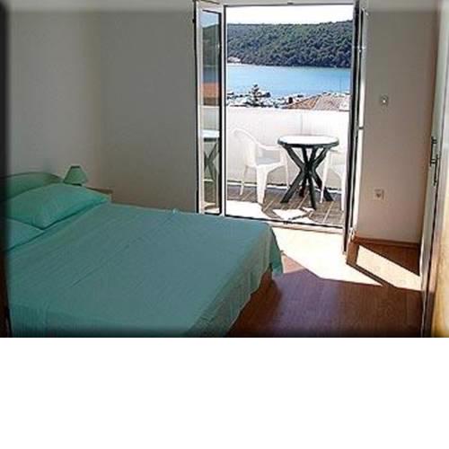 Apartment in Kampor with sea view, terrace, air conditioning, Wi-Fi (4610-4)