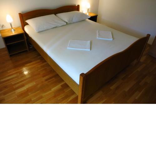 Apartment in Kastel Stafilic with balcony, air conditioning, W-LAN 3784-7