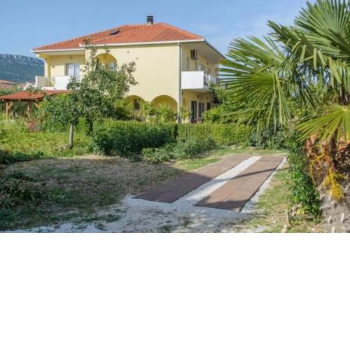 Apartment in Kaštel Štafilić with sea view, air conditioning, WiFi (4218-3)