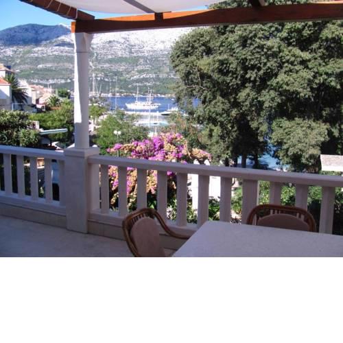 Apartment in Korcula with sea view, terrace, air conditioning, Wi-Fi (4695-1)