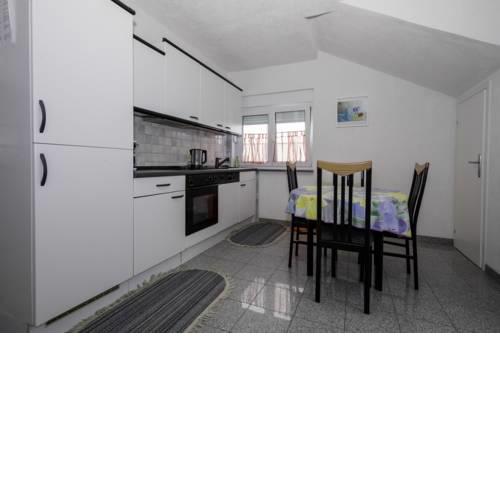 Apartment in Lopar with Terrace, Air conditioning, Wi-Fi, Dishwasher (4612-2)