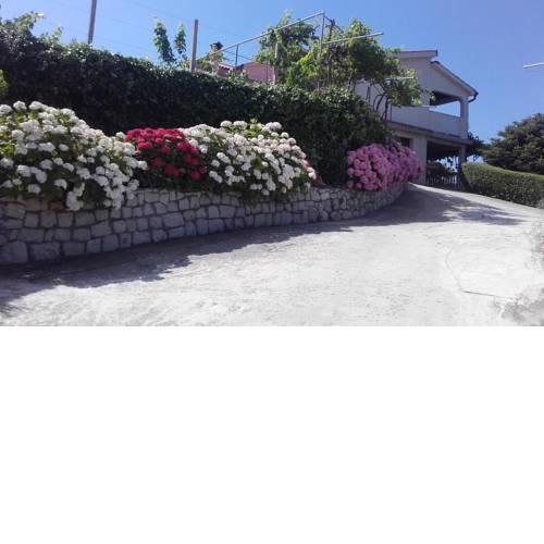 Apartment in Lopar with Two-Bedrooms 2