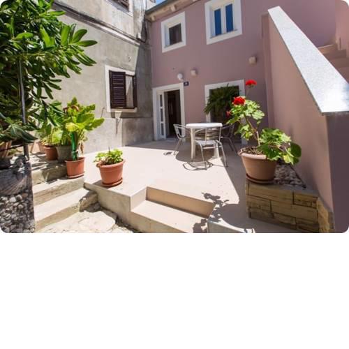 Apartment in Mali Lošinj with terrace, air conditioning (3683-2)