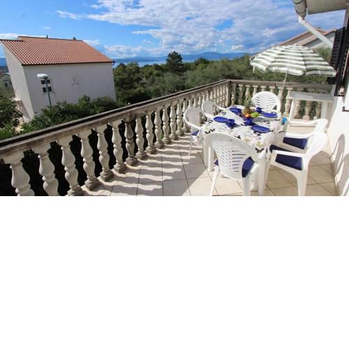 Apartment in Malinska 12