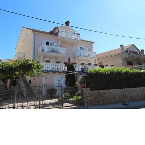 Apartment in Malinska 9