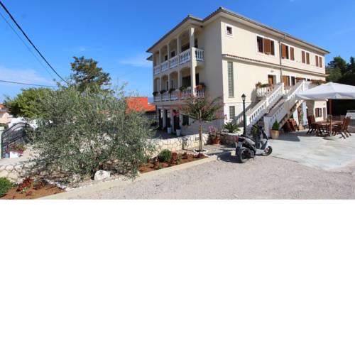 Apartment in Malinska/Insel Krk 12492