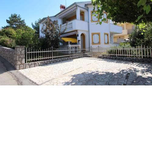 Apartment in Malinska/Insel Krk 12826