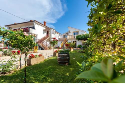 Apartment in Malinska/Insel Krk 12953