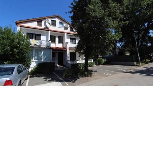 Apartment in Malinska/Insel Krk 12970