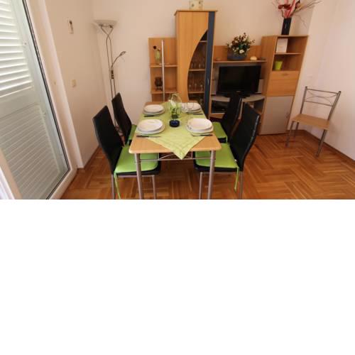 Apartment in Malinska/Insel Krk 38657