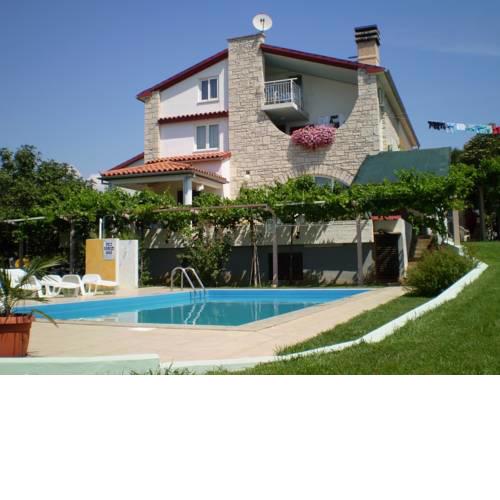 Apartment in Medulin with balcony, air conditioning, W-LAN (112-4)