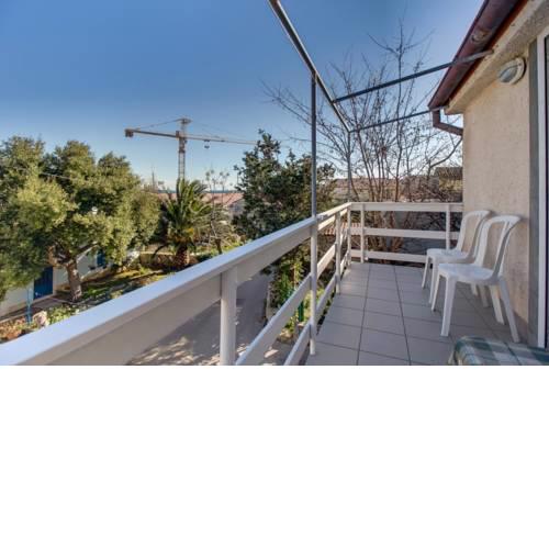 Apartment in Nerezine with balcony, air conditioning, WiFi (3587-6)