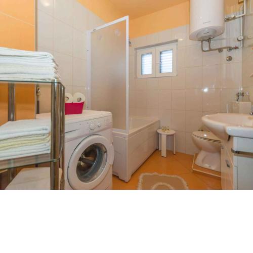 Apartment in Njivice - Insel Krk 42232