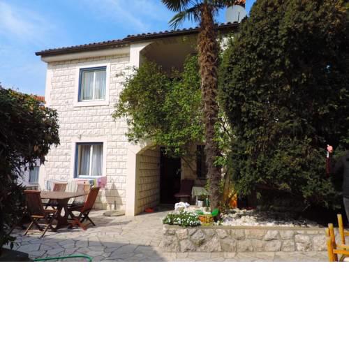 Apartment in Njivice/Insel Krk 13242