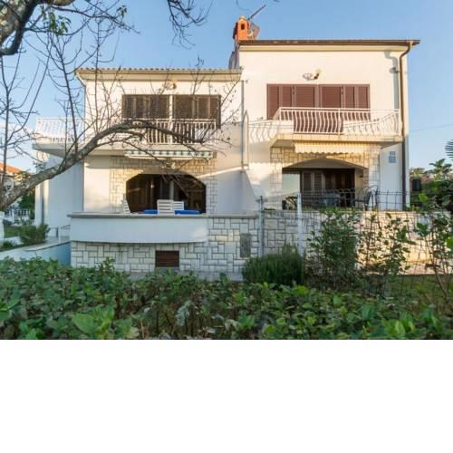 Apartment in Njivice/Insel Krk 13305