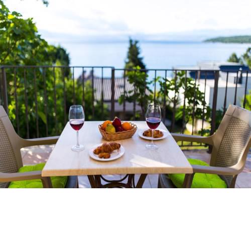 Apartment in Njivice/Insel Krk 27658