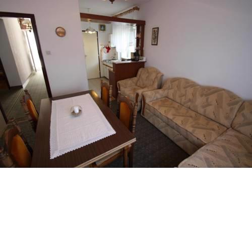Apartment in Novi Vinodolski 15274