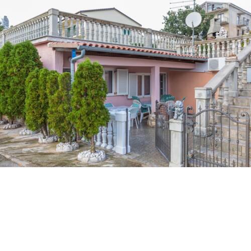 Apartment in Novi Vinodolski 39445