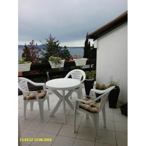 Apartment in Novi Vinodolski with sea view, terrace, air conditioning, Wi-Fi (3667-4)