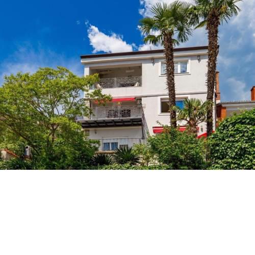 Apartment in Opatija 33069