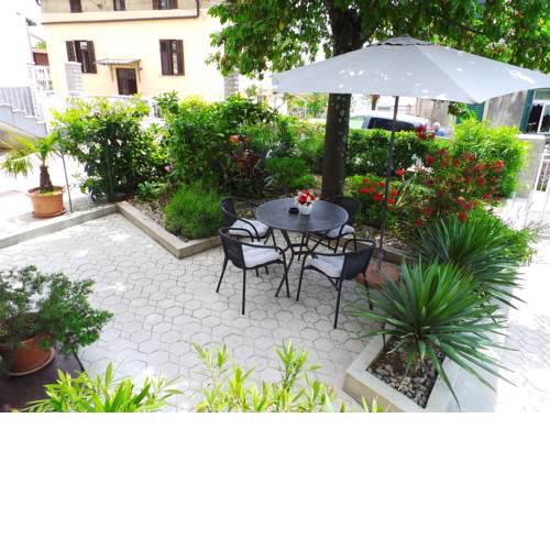 Apartment in Opatija 38004